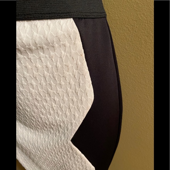 Sensational Collections Pencil Skirt - Picture 2 of 9